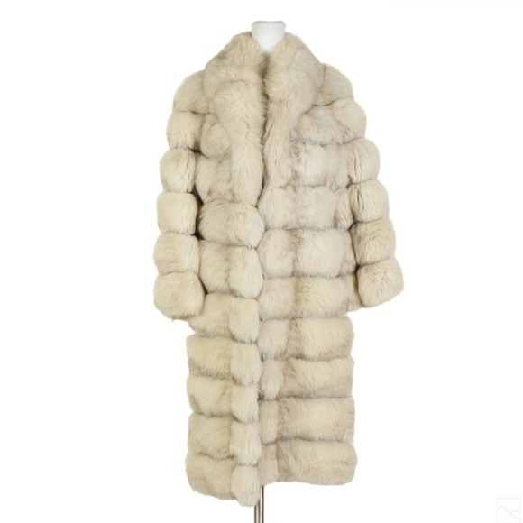 May Daniels & Fisher Designer Blue Fox Fur Coat
